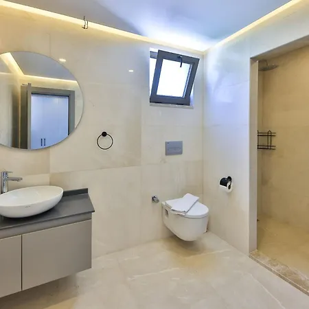 Etoo * Yesilkoy (Mediterranean)