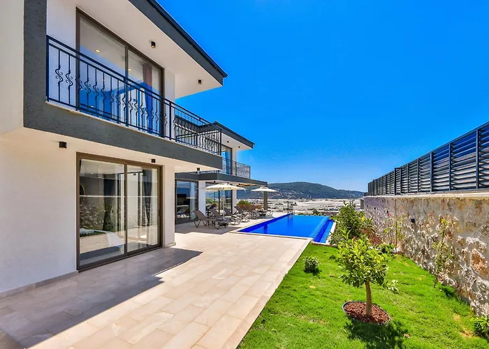 Etoo * Yesilkoy (Mediterranean)